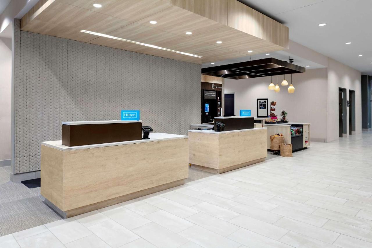 Hilton Garden Inn Chandler Downtown Екстериор снимка