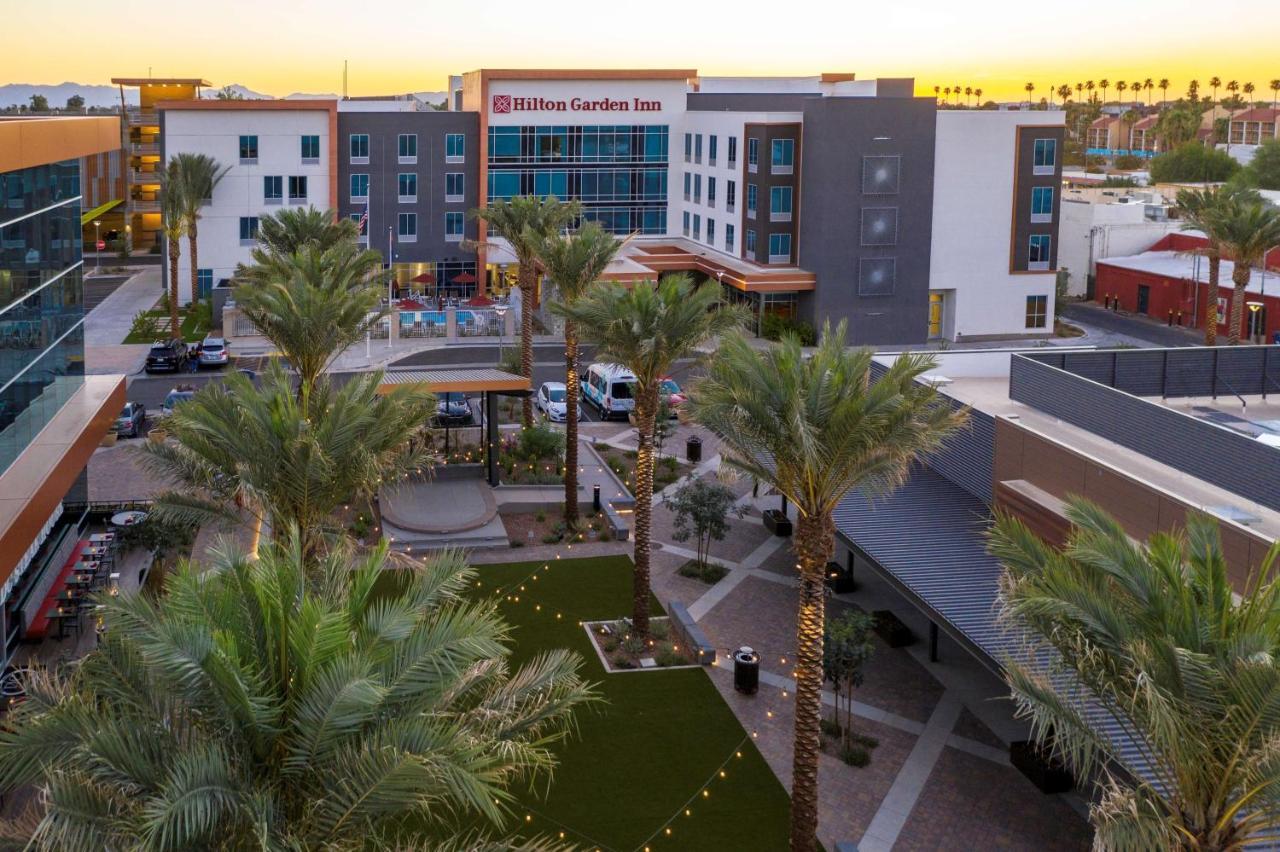 Hilton Garden Inn Chandler Downtown Екстериор снимка