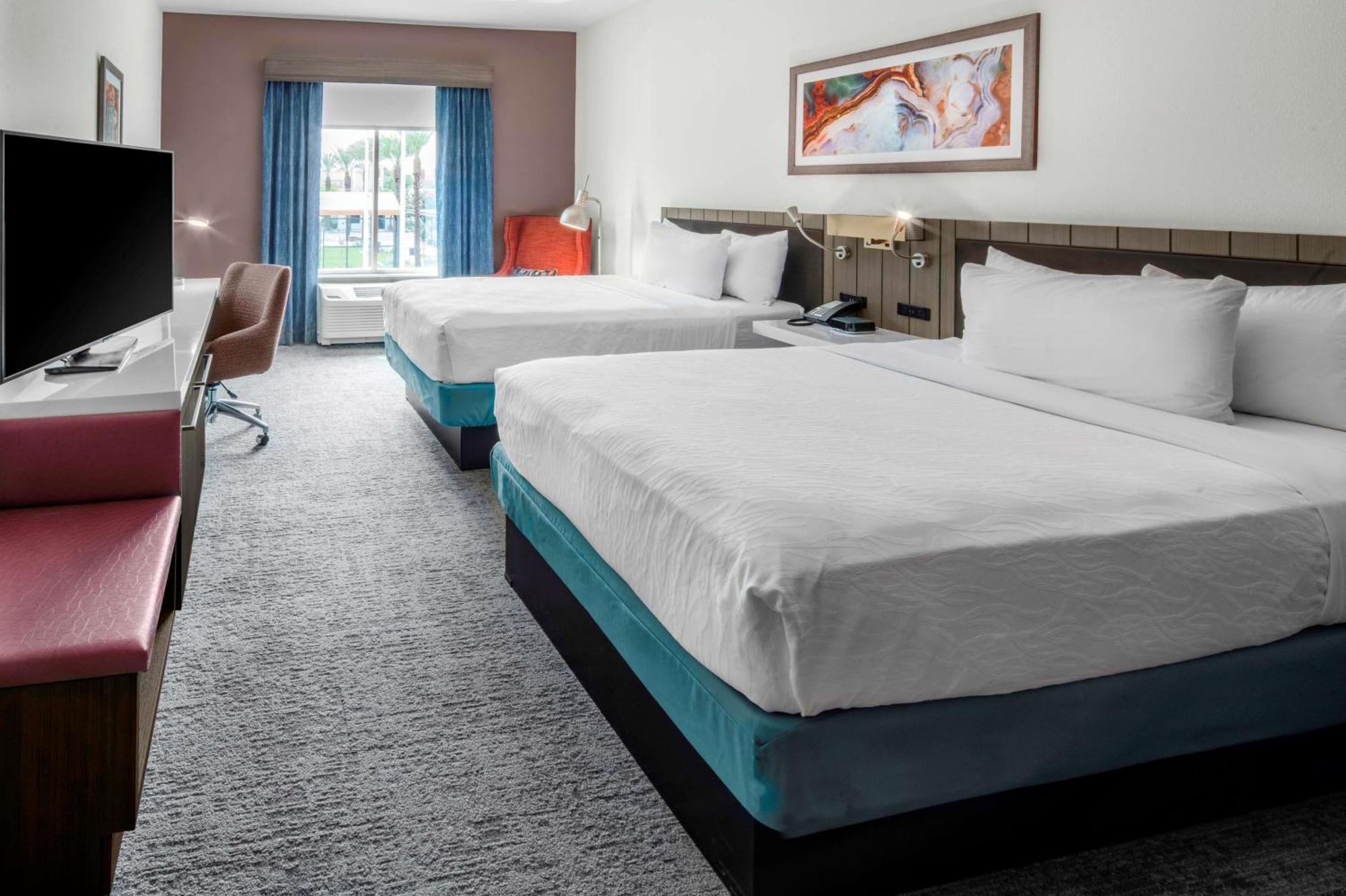 Hilton Garden Inn Chandler Downtown Екстериор снимка